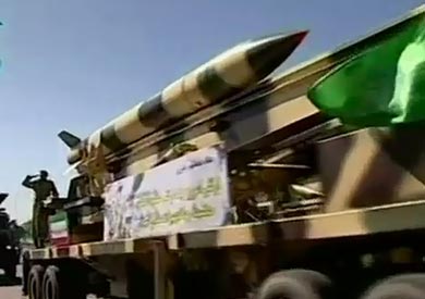 إيران تستعرض قطعا من صواريخها الدفاعية الروسية